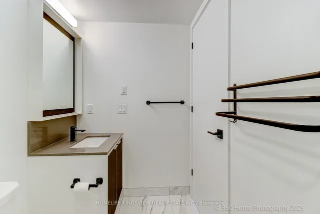 Additional image 20 of 36 Zorra St Unit 319