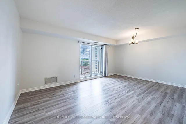 Additional image 6 of 2088 Lawrence Ave Unit 1007