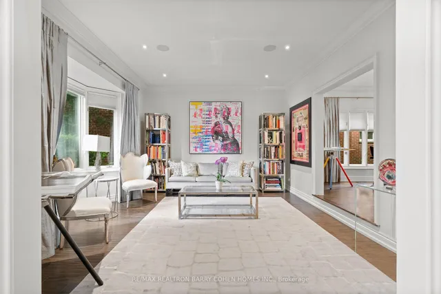 Additional image 5 of 566 Castlefield Ave