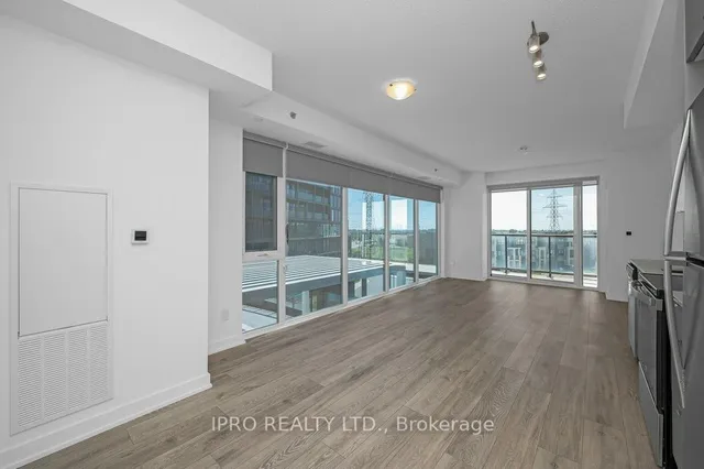 Additional image 8 of 3210 Dakota Common Unit A418