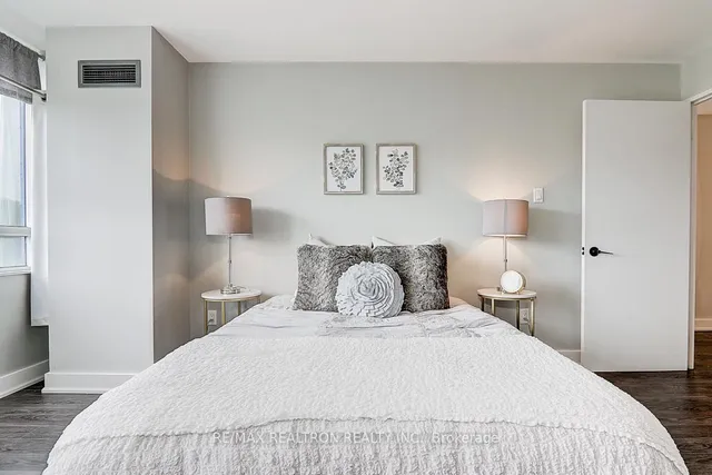 Additional image 30 of 3050 Ellesmere Rd Unit 1216