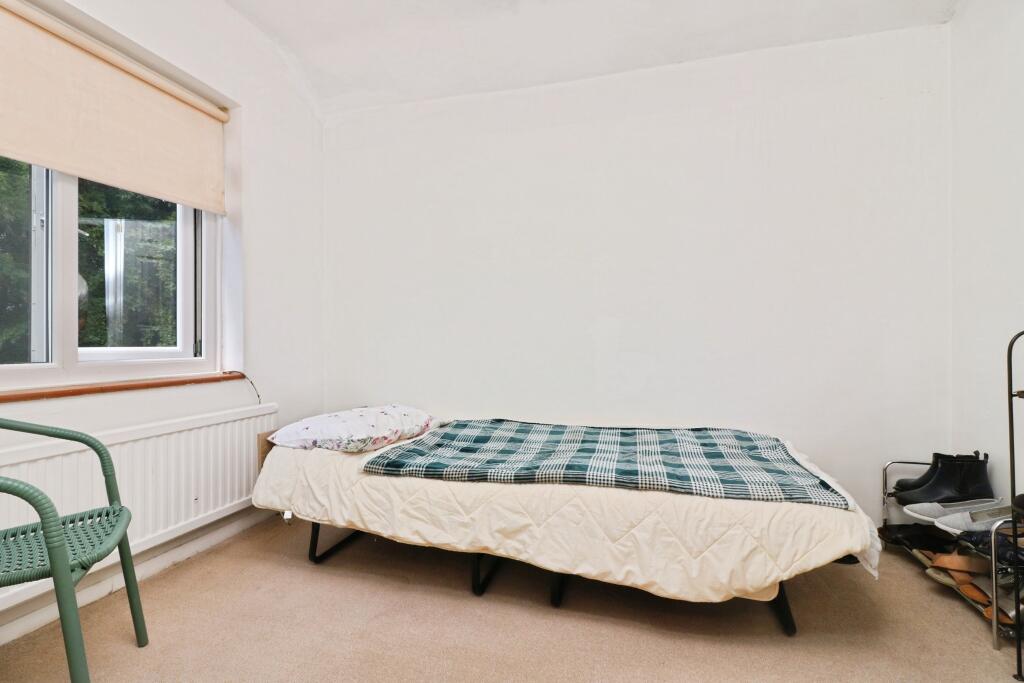 Additional image 9 of Howlands, Welwyn Garden City, AL7
