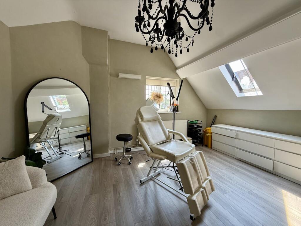 Additional image 15 of The Moat House, Lichfield Road, Sutton Coldfield, B74 2NJ