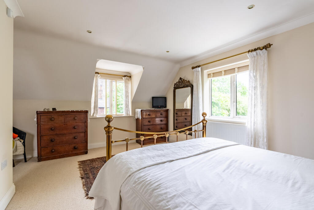 Additional image 9 of The Hill, Wheathampstead, St. Albans, Hertfordshire, AL4
