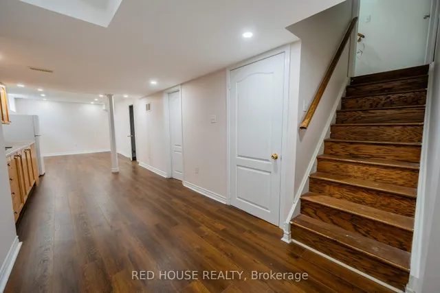 Additional image 40 of 78 Passfield Tr