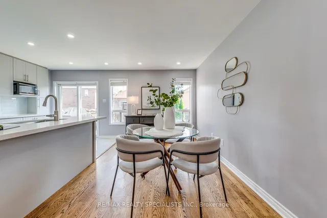 Additional image 10 of 658 Rossellini Dr