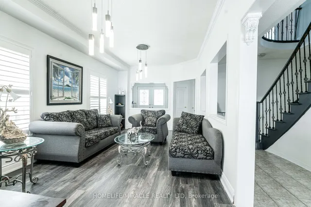 Additional image 7 of 16 Signet Crt