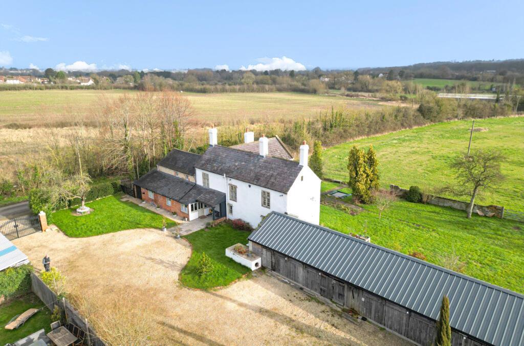 Additional image 38 of Hawkeridge Farm, Mill Lane, Hawkeridge