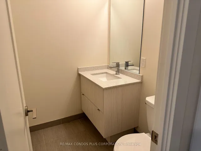 Additional image 9 of 330 Richmond St Unit 518