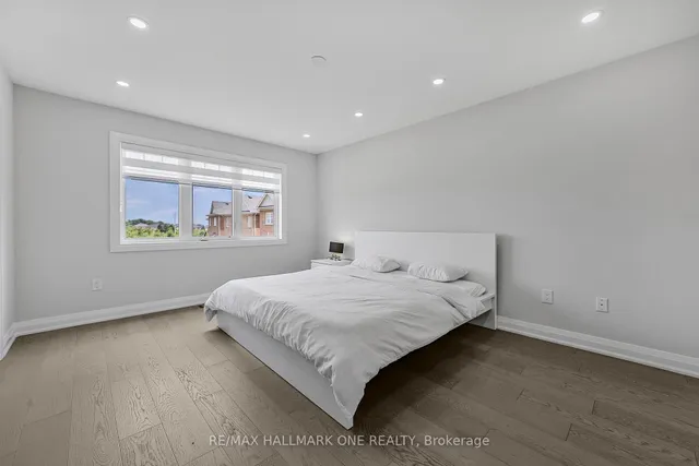 Additional image 21 of 193 Robert Parkinson Dr