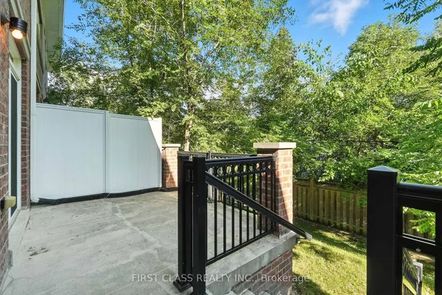 Additional image 35 of 23 Slingsby Lane