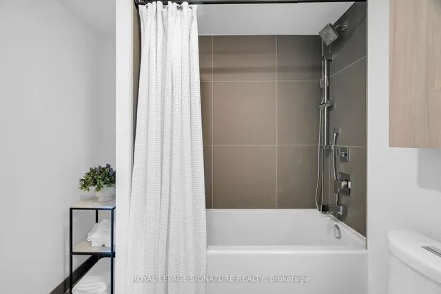 Additional image 14 of 47 Mutual St Unit 3106