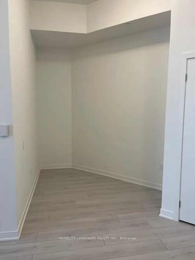 Additional image 20 of 395 Dundas St Unit 216