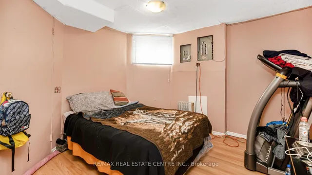 Additional image 47 of 4489 Weymouth Commons Cres