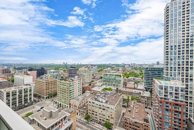 Additional image 30 of 11 Charlotte St Unit 2404