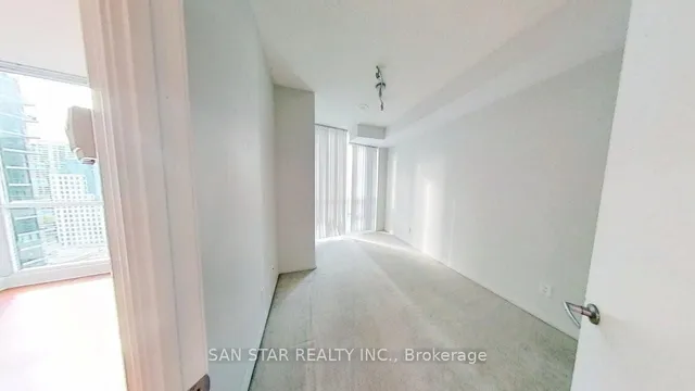 Additional image 4 of 16 Yonge St Unit 2201