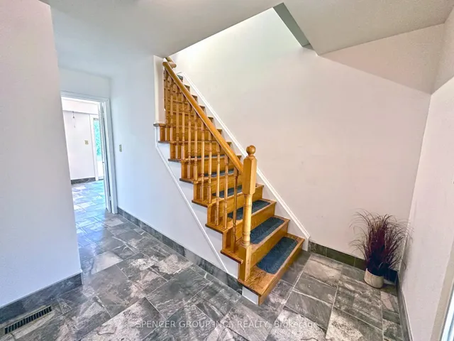 Additional image 3 of 571 Minette Circ