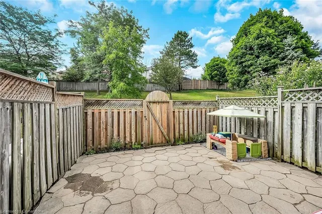 Additional image 28 of 26 Moss Blvd Unit 24