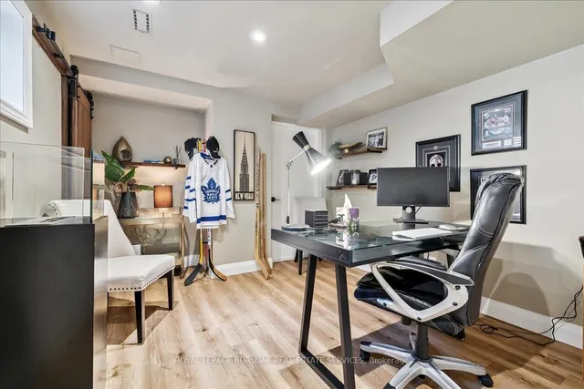 Additional image 32 of 61 Niska Dr