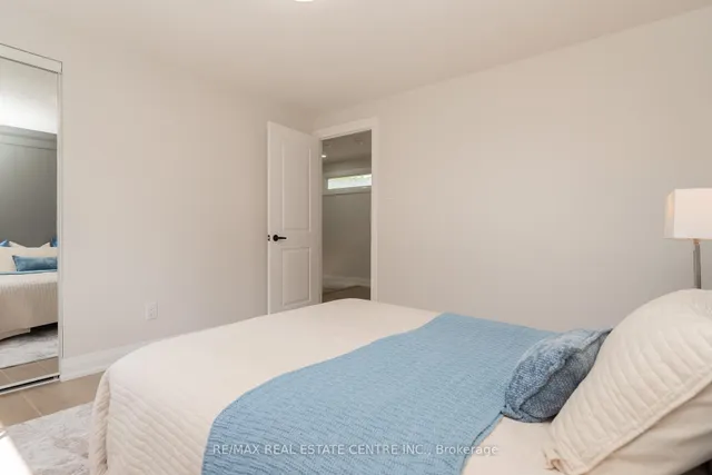 Additional image 23 of 29 Geraldine Crt