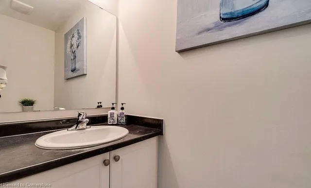 Additional image 30 of 590 North Service Rd