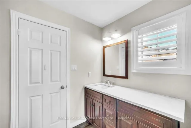 Additional image 39 of 4298 Clubview Dr