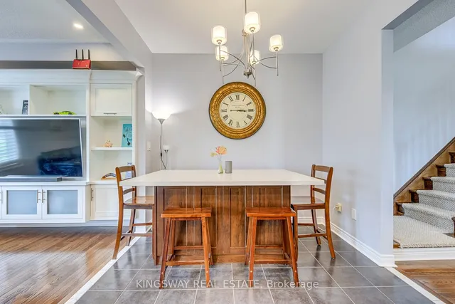 Additional image 14 of 423 Cedric Terr