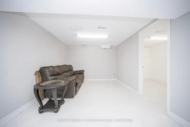 Additional image 33 of 44 Franklin Crt