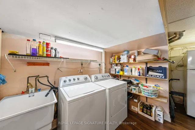 Additional image 31 of 2 Guytoi Crt