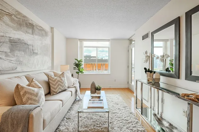 Additional image 16 of 39 Parliament St Unit 808