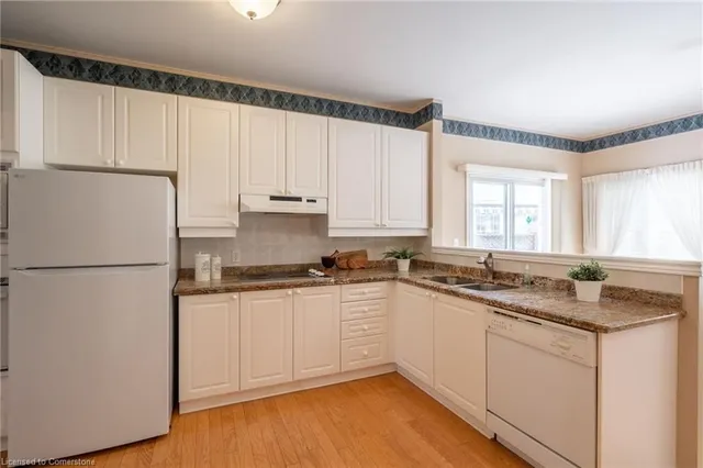 Additional image 9 of 281 Silverbirch Blvd Unit 19