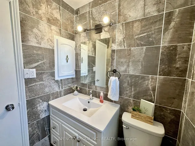 Additional image 9 of 571 Minette Circ