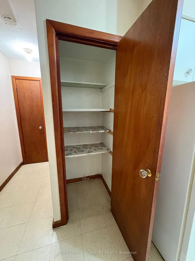 Additional image 11 of 5 Applewood Ave Unit 1