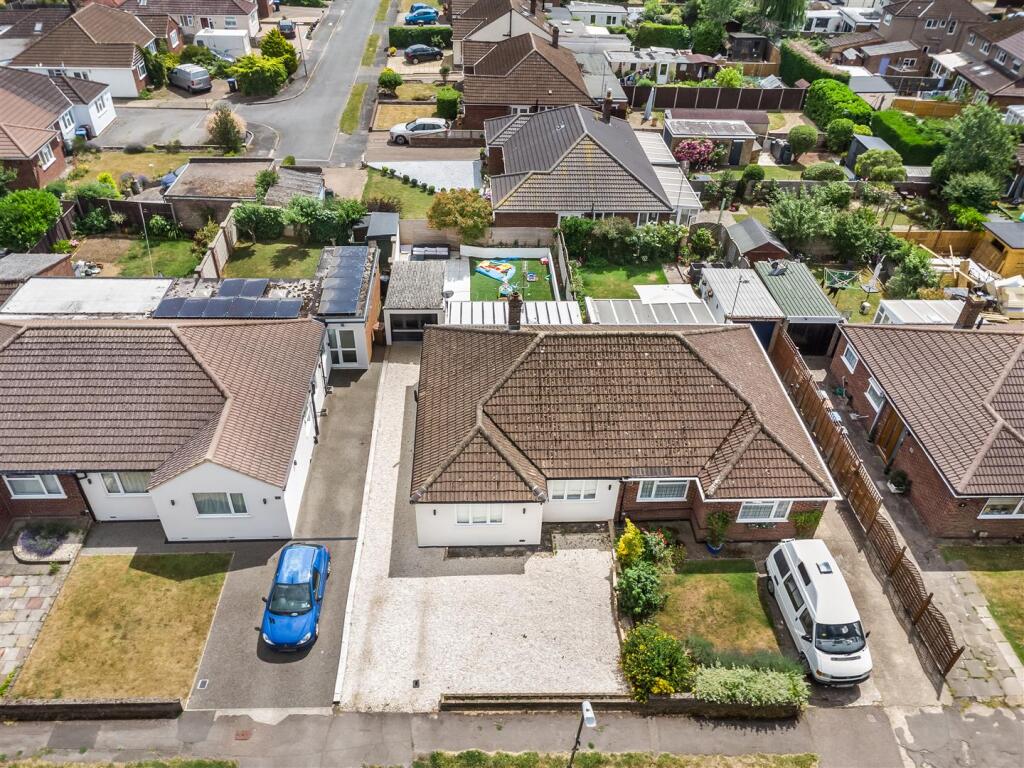 Additional image 18 of Pooleys Lane, Welham Green, Herts