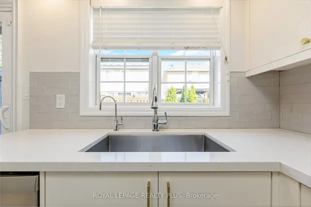 Additional image 15 of 1525 Swann Cres