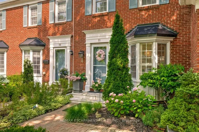 Additional image 16 of 1280 Maple Crossing Blvd Unit 11