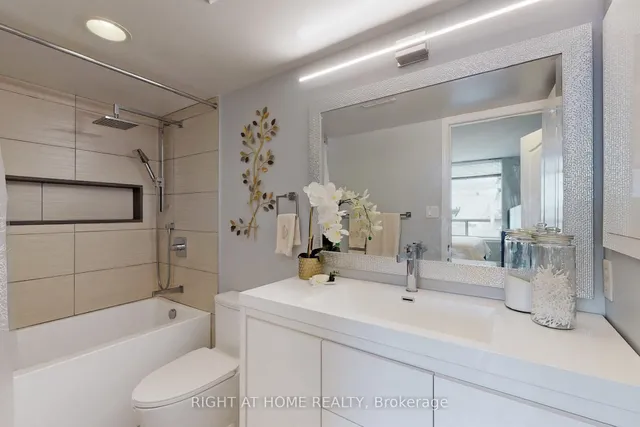 Additional image 31 of 3 Rean Dr Unit 2201