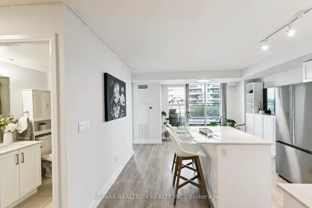 Additional image 4 of 20 Meadowglen Pl Unit 232