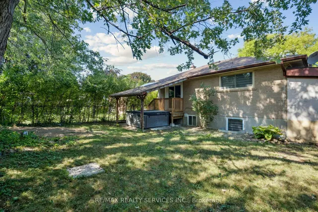 Additional image 43 of 15 Mcclure Ave