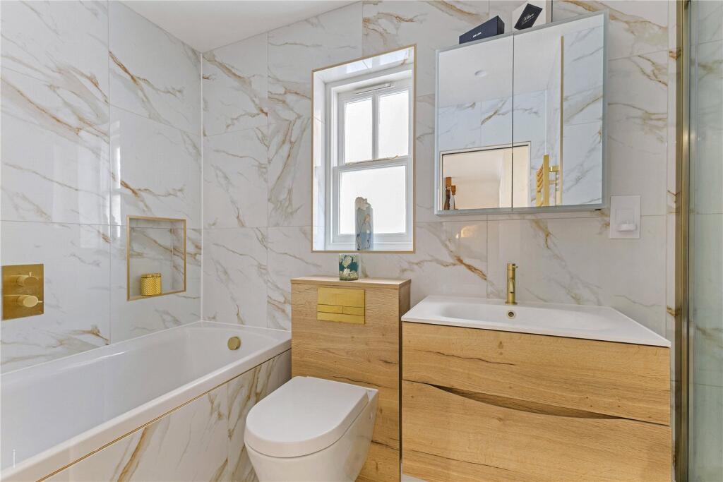 Additional image 17 of West Way, Harpenden, AL5