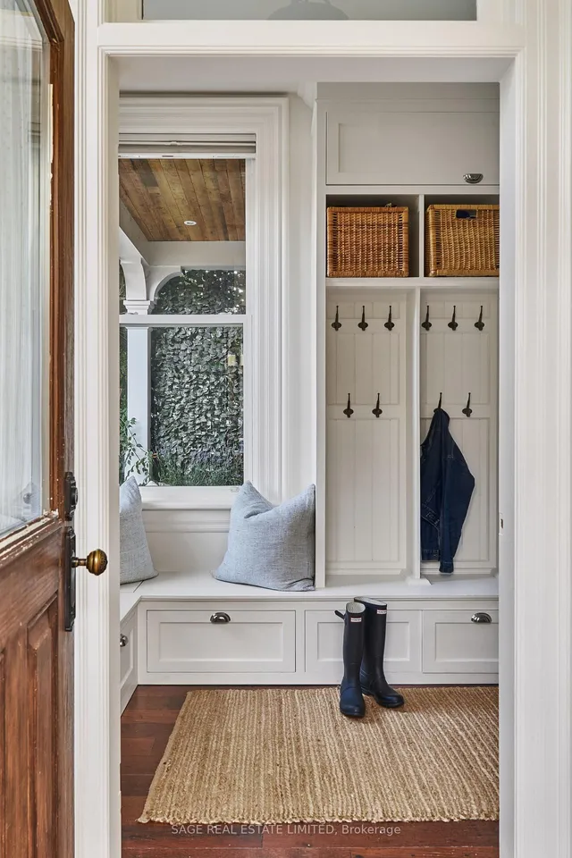 Additional image 21 of 73 Lakeview Ave