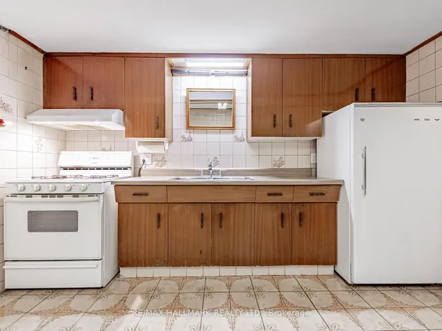 Additional image 37 of 31 Woodenhill Crt