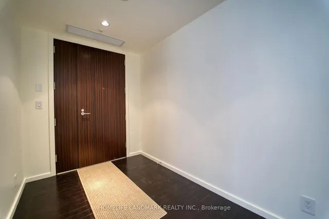 Additional image 2 of 180 University Ave Unit 4704