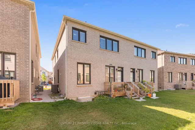 Additional image 32 of 458 Bergamot Ave