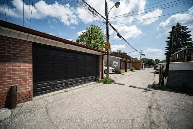 Additional image 40 of 126 Grace St