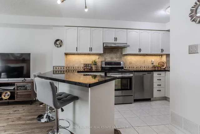 Additional image 10 of 1386 Treeland St