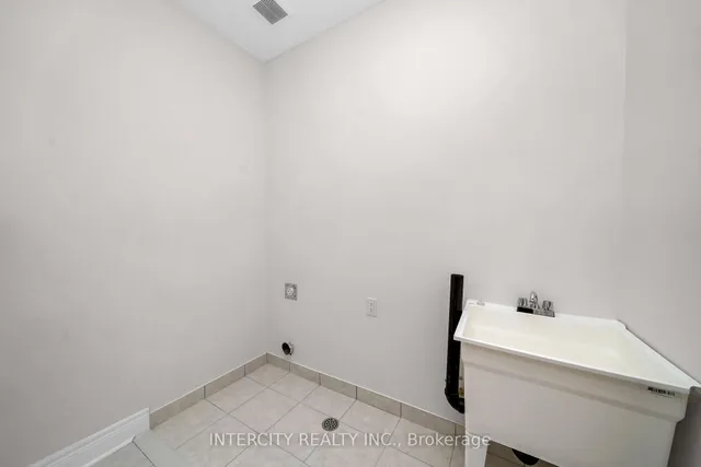 Additional image 34 of 35 Keyworth Cres