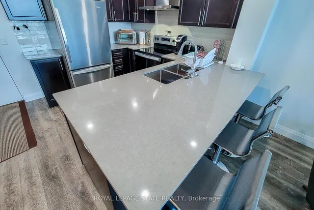 Additional image 25 of 1 Redfern Ave Unit 313