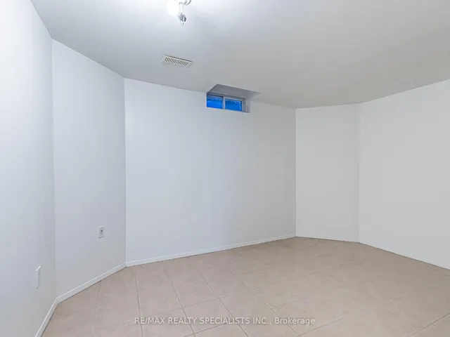 Additional image 44 of 5946 Mersey St