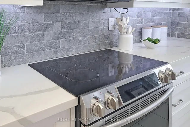 Additional image 26 of 3 Rean Dr Unit 2201